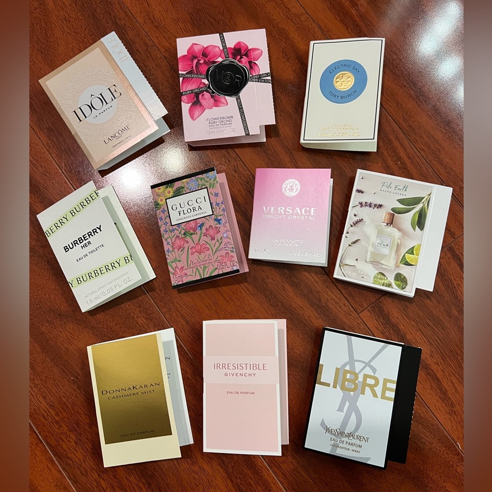 10 Random Women Parfume Samples
